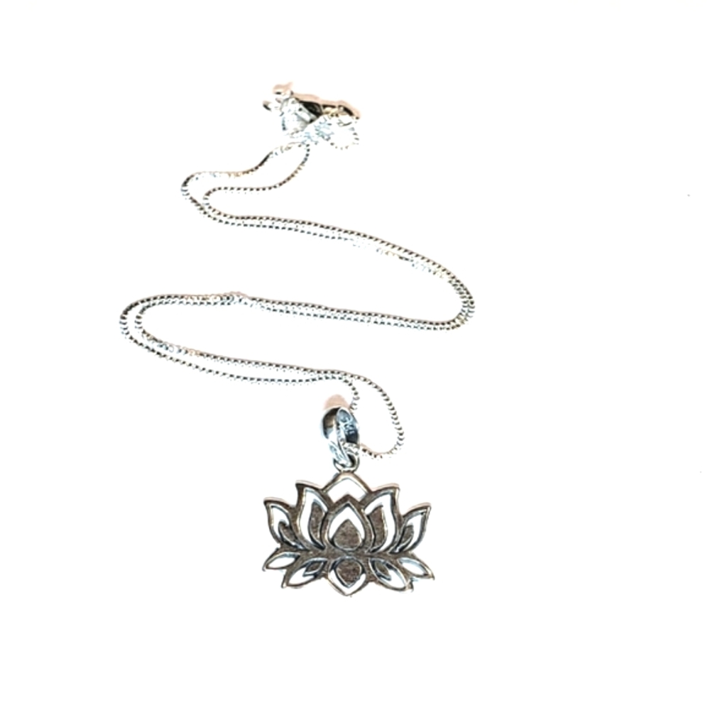 .925 Lotus flower on an 18 inch .925 sterling silver chain